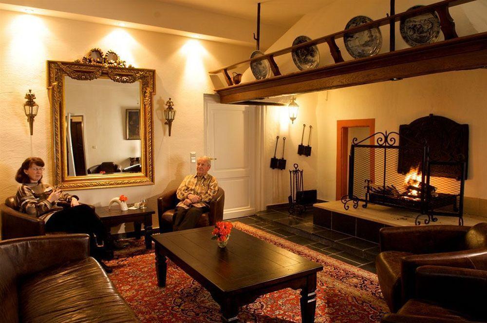 Schlosshotel Burghaus Kronenburg Dahlem  Rom bilde