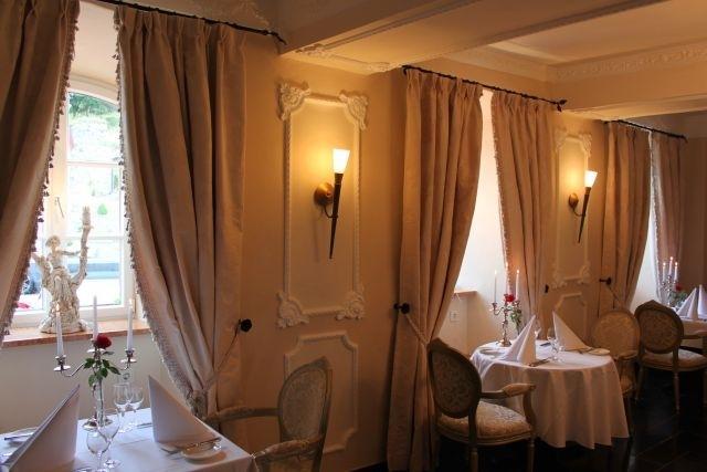 Schlosshotel Burghaus Kronenburg Dahlem  Eksteriør bilde
